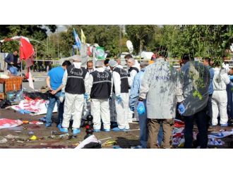 Patlamada yaralanan öğretmen hayatını kaybetti