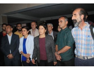 “Öz yönetim davası” ertelendi