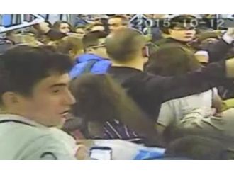 Metrodaki bomba paniği kamerada