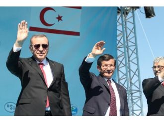 "Kaçak Saray kadar başınıza taş düşsün"