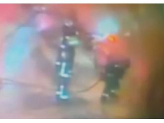 Park halindeki araçları böyle kundaklardılar