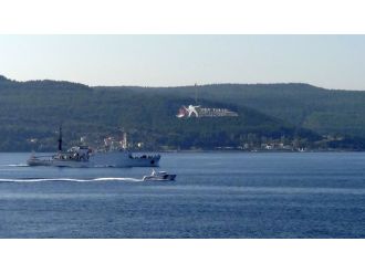 Rus savaş gemisi Boğaz’dan geçti