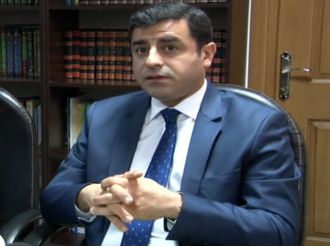 "PKK terör örgütü değildir" diyen Tahir Elçi’yi savundu