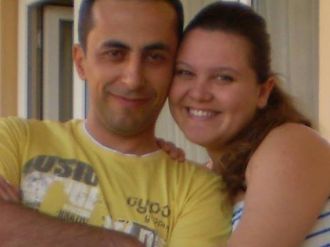 Şehit astsubayın baba evine ateş düştü