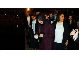 Sare Davutoğlu’ya Balıklıgöl’de yoğun ilgi