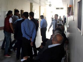 Acil servis doktoru darp edildi