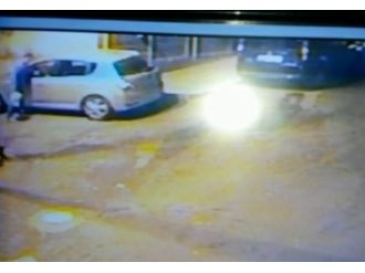 Hırsılık anı güvenlik kamerasında