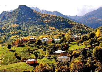 Doğasıyla göz kamştırıyor