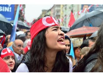 Kılıçdaroğlu yağmur altında konuştu