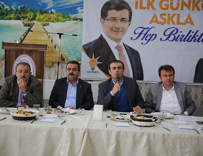 Ünal ve Başkan Erkoç Muhtarlarla