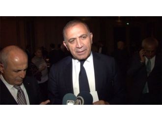 CHP Genel Merkezi önünde silah sesleri