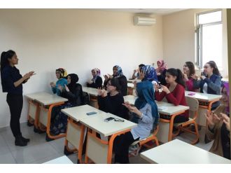 Bir ilk: İşaret dilinde ilk yardım eğitimi