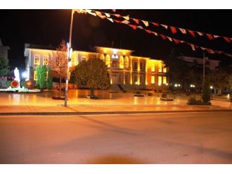 Deprem kısa süreli paniğe neden oldu