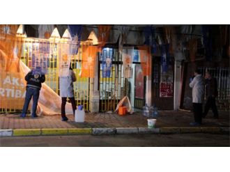 AK Parti seçim bürosuna molotoflu saldırı!