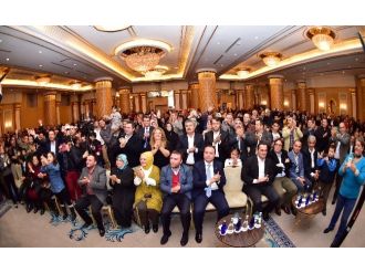 Beyoğlu’nda AK Parti’ye toplu katılım