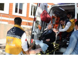 Ambulansla oy kullanmaya geldi