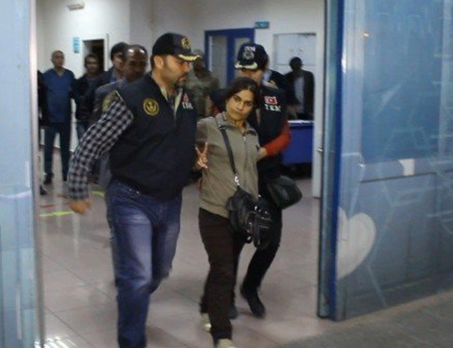 Kadın Terörist  Yakalandı