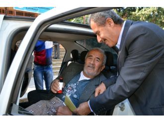 Oyunu otomobilde kullandı