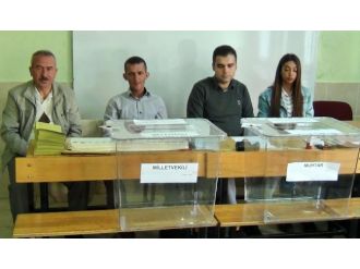 O köy yine sandığa gitmedi