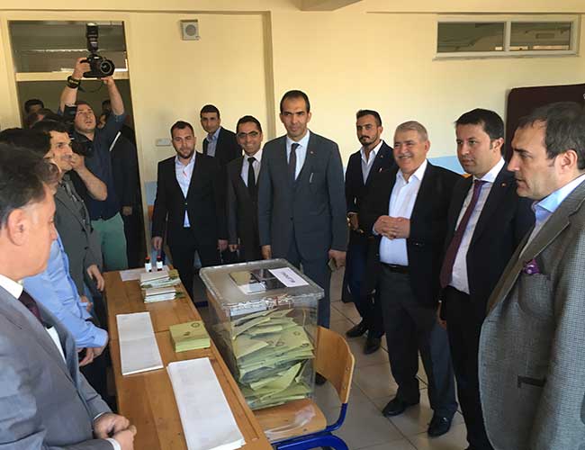 Mahçiçek: Tek Başına iktidar görülüyor