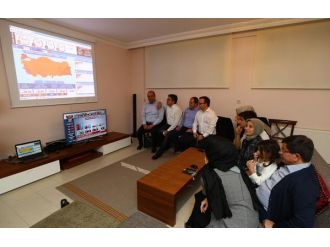 Davutoğlu zaferi böyle izledi