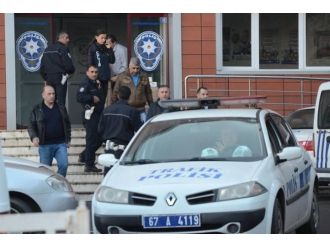 Vali yardımcısı ve polisler gözaltında