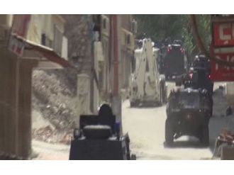 1 terörist öldürüldü, çatışmalar sürüyor