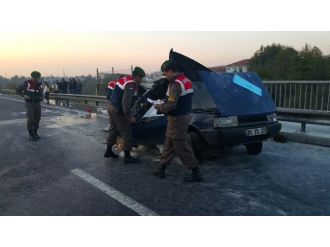 TIR’ın biçtiği otomobilden çıkamadılar: 2 ölü