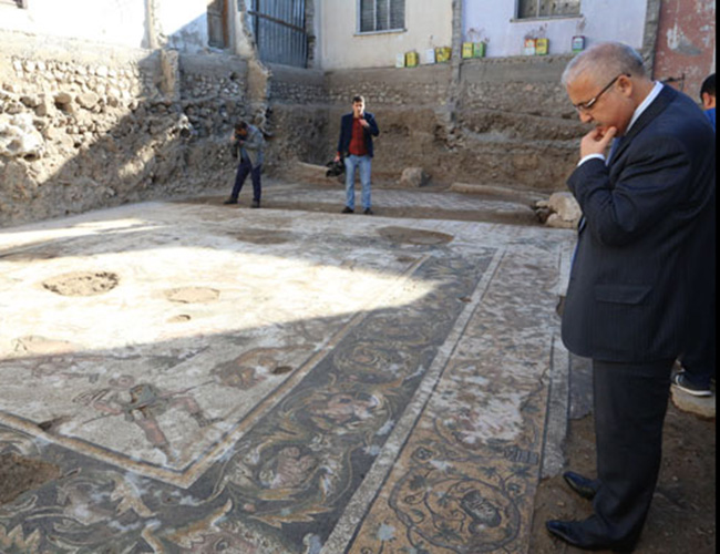 Vali Güvençer Antik Kentte İncelemelerde Bulundu