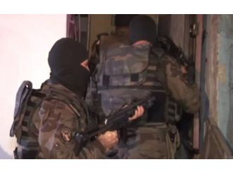 İstanbul’da büyük operasyon: 40 gözaltı