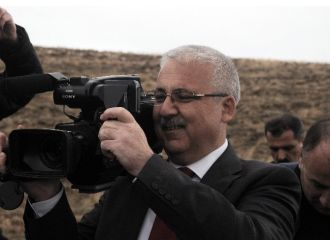 Vali çekti, muhabir dikti