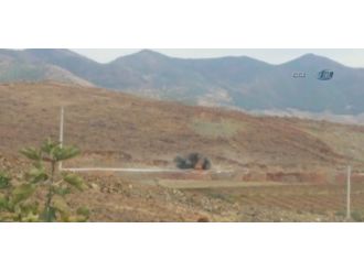 Yolda bomba düzeneği bulundu