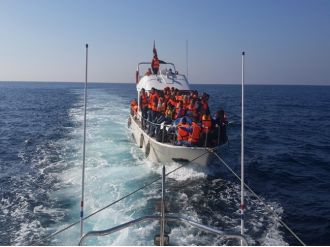 Lüks yatta 131 göçmen yakalandı