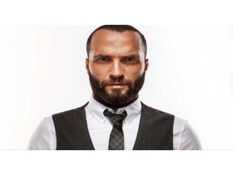 Ünlü popçu silahlı saldırıya uğradı