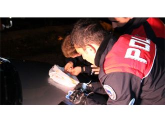 Yunusları görünce yere fırlattı ama...