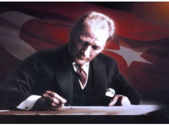 Atatürk vefatının 77. yıl dönümünde törenlerle anıldı