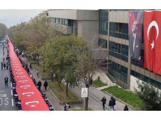 1001 metrelik Türk bayrağı açıldı