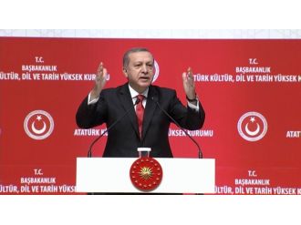 ’Cumhuriyeti savunurken Osmanlı’yı reddedemedeyiz’