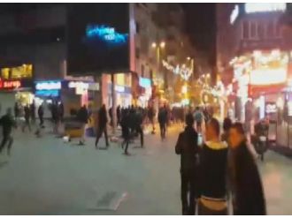 İstanbul’da polis ve işportacılar arasında arbede