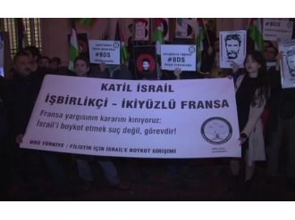 Fransa Konsolosluğu önünde İsrail’e boykot eylemi