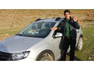 Göktaşıyla borcunu ödedi, üstüne araba aldı !