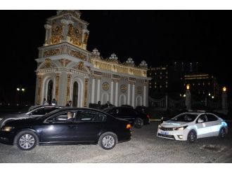 Suudi Kral Antalya’da: 50 araçlık konvoyla otele geçti