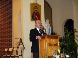 Fransa İçişleri Bakanı: "Sokağa çıkma yasağı uygulanabilir"