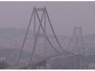 Maraton nedeniyle Boğaziçi Köprüsü trafiğe kapatıldı