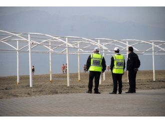 Bir tarafta  G-20 diğer tarafta deniz keyfi