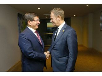 Davutoğlu’ndan ikili görüşmeler