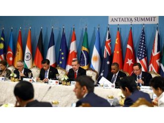 Zirvenin ilk gününde terörizm ve mülteci krizi