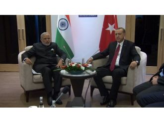 Erdoğan Hindistan Başbakanı ile görüştü