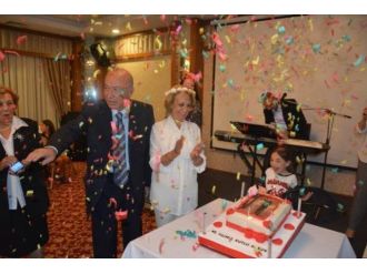 Evlilik törenlerini 45 yıl sonra yaptılar