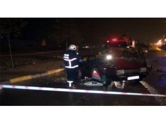 Alev alan otomobilde yanarak can verdi!